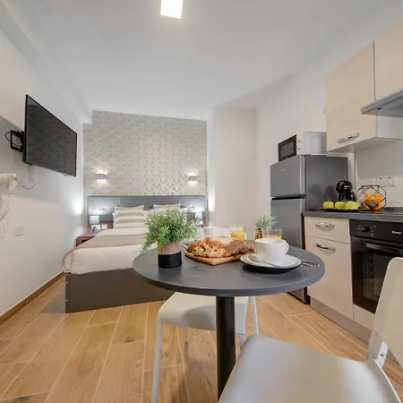 Marina Suites & Apartments - Self Catering - By Tritoni Hotels Gzira Exterior photo