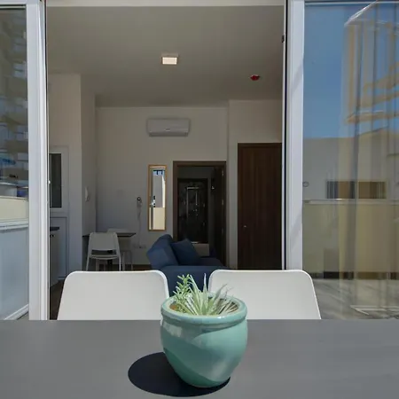Marina Suites & Apartments - Self Catering - By Tritoni Hotels Gzira Exterior photo